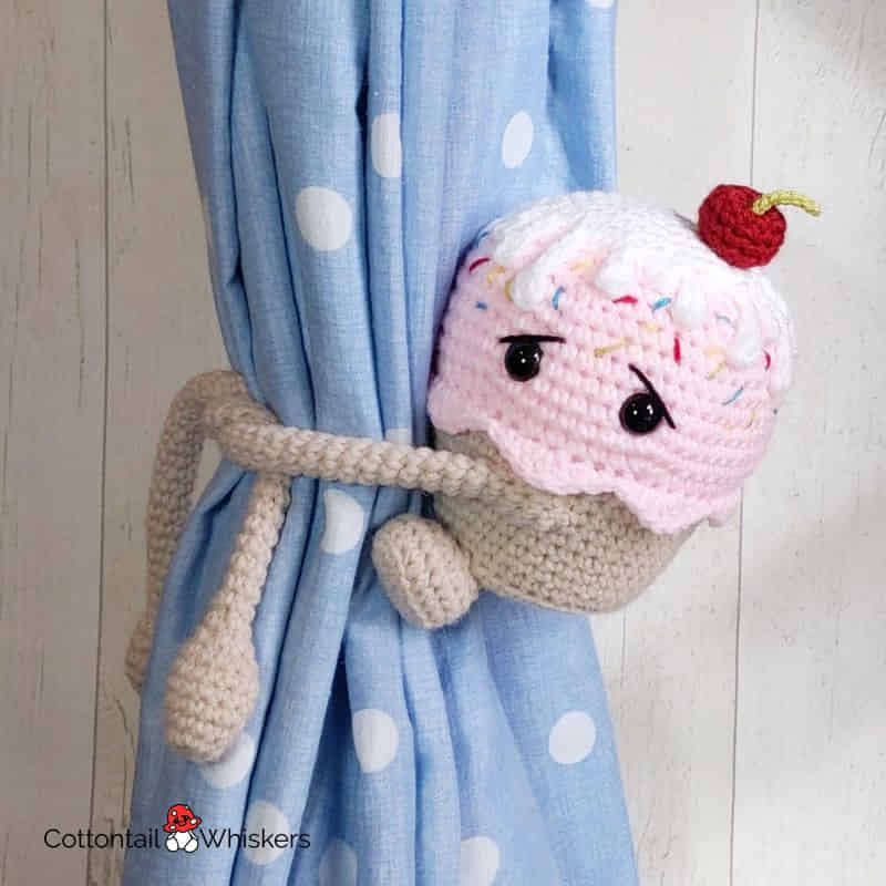 Delicious Curtain Tiebacks Amigurumi Crochet Cupcake Pattern