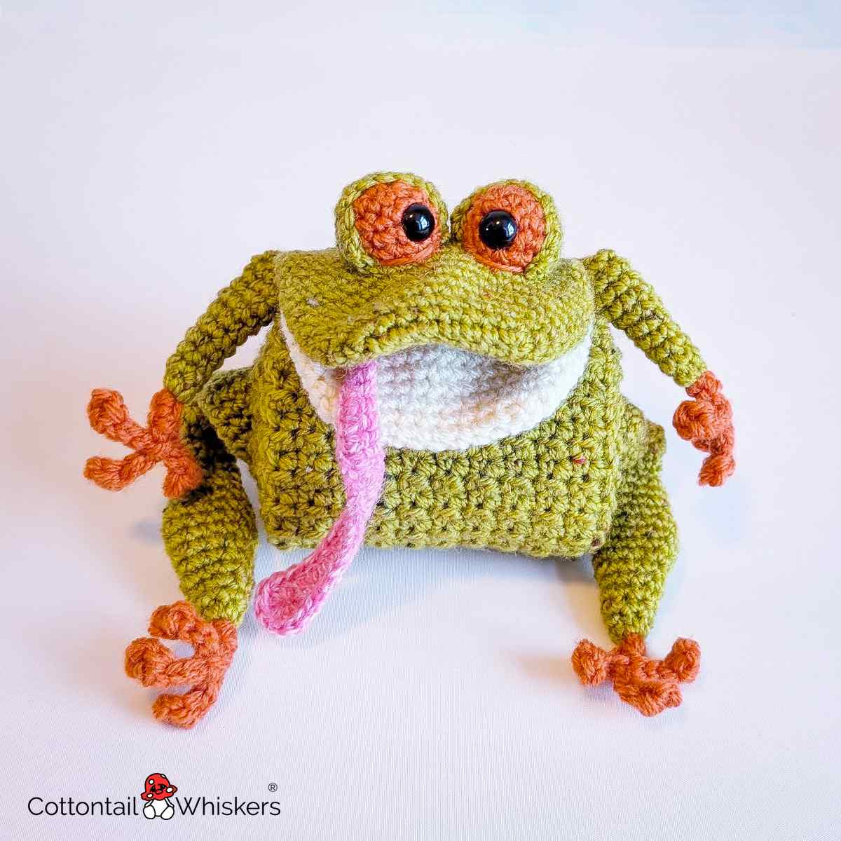 funny-frog-scarf-crochet-pattern-toad-newt-amigurumi-craft