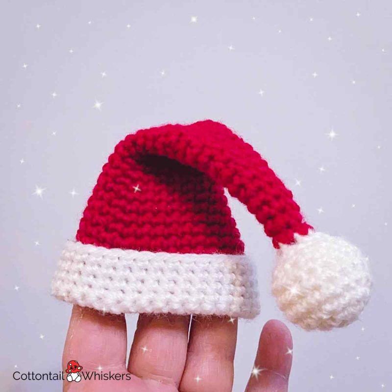Wee free christmas crochet santa hat pattern by cottontail and whiskers