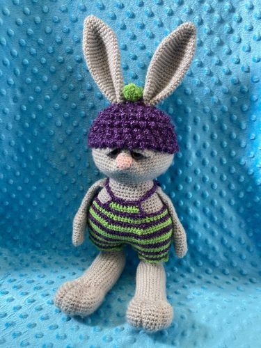 Amigurumi Bunny Rabbit Crochet Pattern Review by Melissa Brown for Cottontail Whiskers