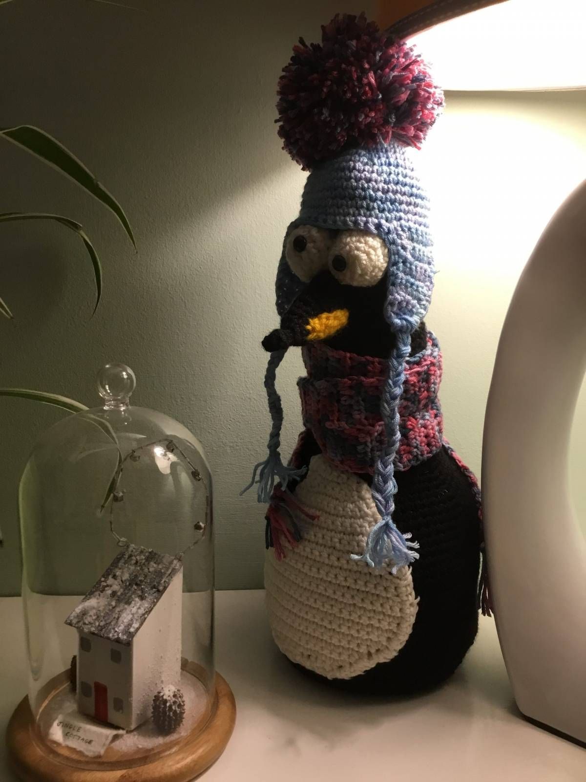 Cottontail & Whiskers Crochet Pattern Review Penguin Doorstop by Tracey Robertson