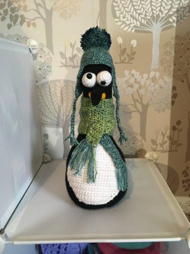 Cottontail Whiskers Crochet penguin pattern crafters review by Lisa Kinnear