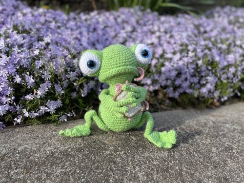 Crochet Amigurumi Frog Patterns Review by Cass for Cottontail Whiskers