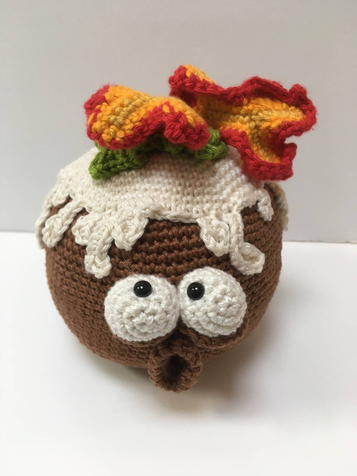 Crochet Christmas Pudding Amigurumi Pattern Review by Jen for Cottontail and Whiskers