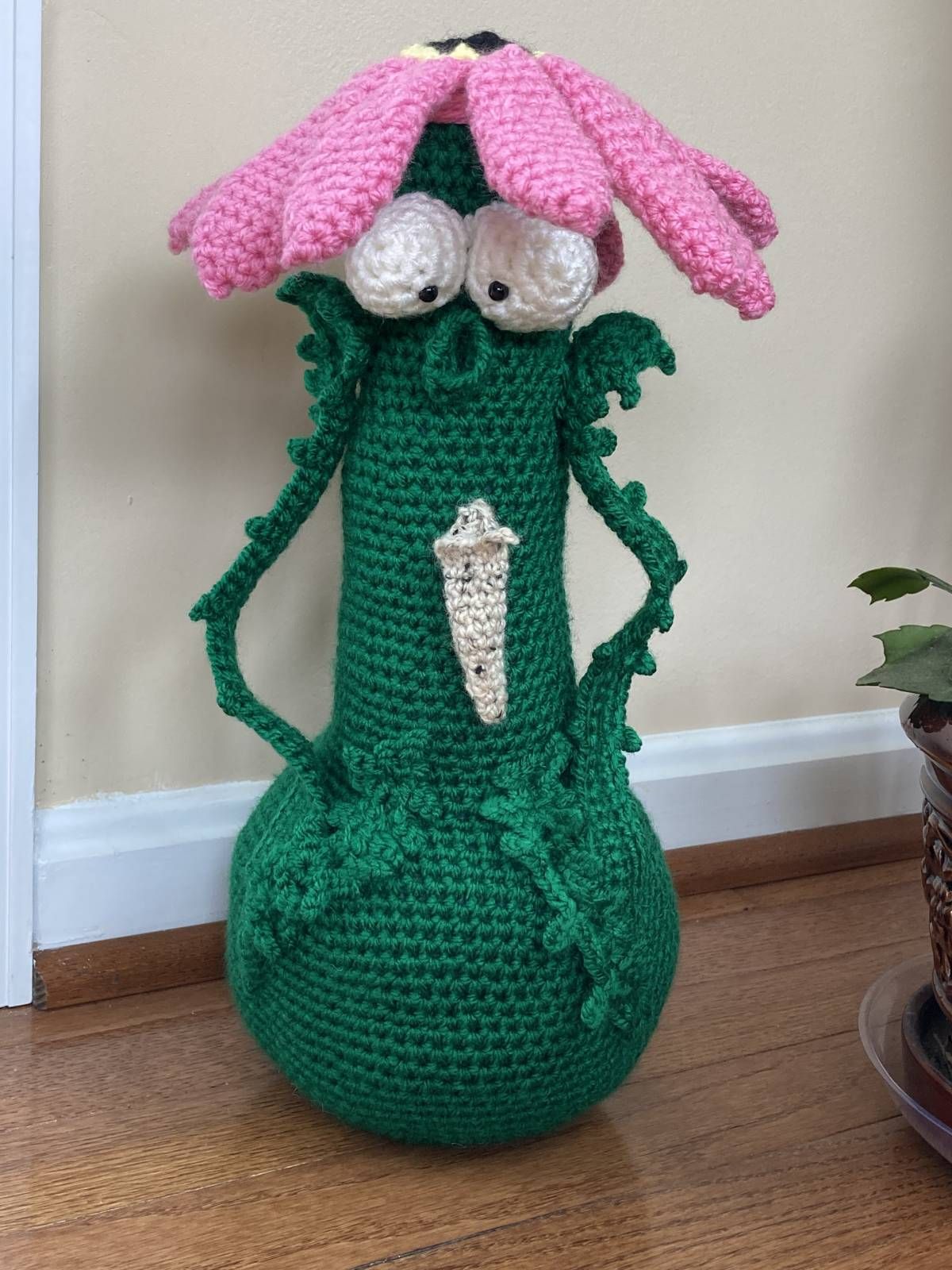 Crochet Flower Amigurumi Daisy Pattern Review by Carla C for Cottontail Whiskers