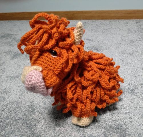 Crochet Highland Cow Amigurumi Pattern Review by Mary Easton for Cottontail & Whiskers