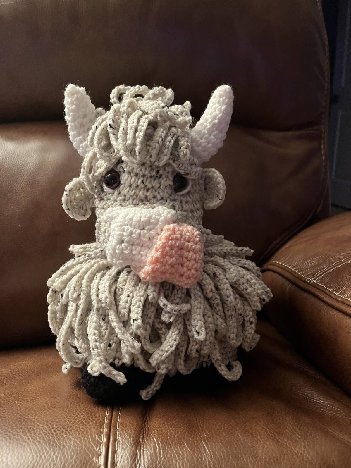 Highland Cow Crochet Pattern Amigurumi Review by Linda Hall for Cottontail Whiskers