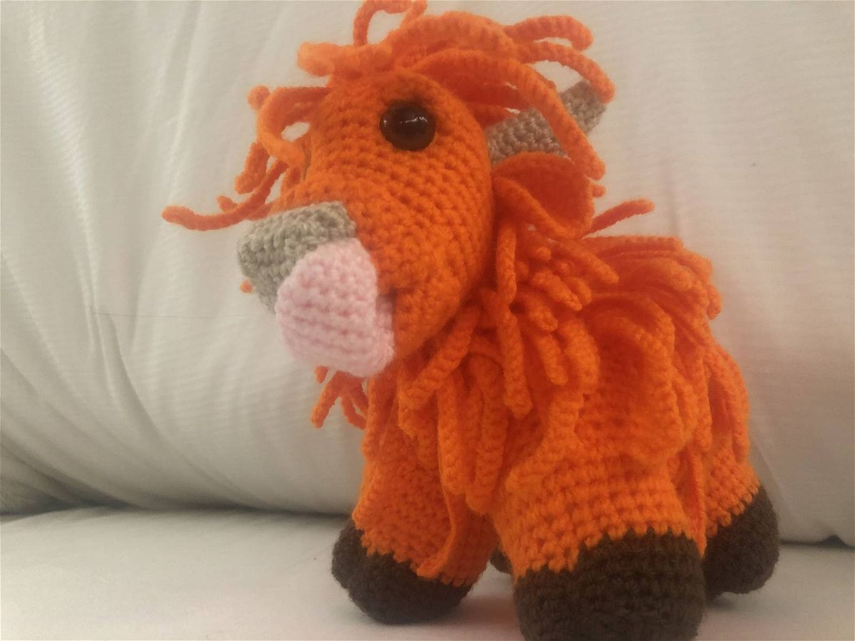 Amigurumi Crochet Highland Cow Pattern Review by Tanya Heron for Cottontail Whiskers