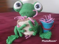 Amigurumi Frog Crochet Pattern Review by Brenda Pritchard for Cottontail Whiskers