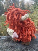 Amigurumi Highland Coo Crochet Pattern Review by Jeanette Gardiner for Cottontail Whiskers