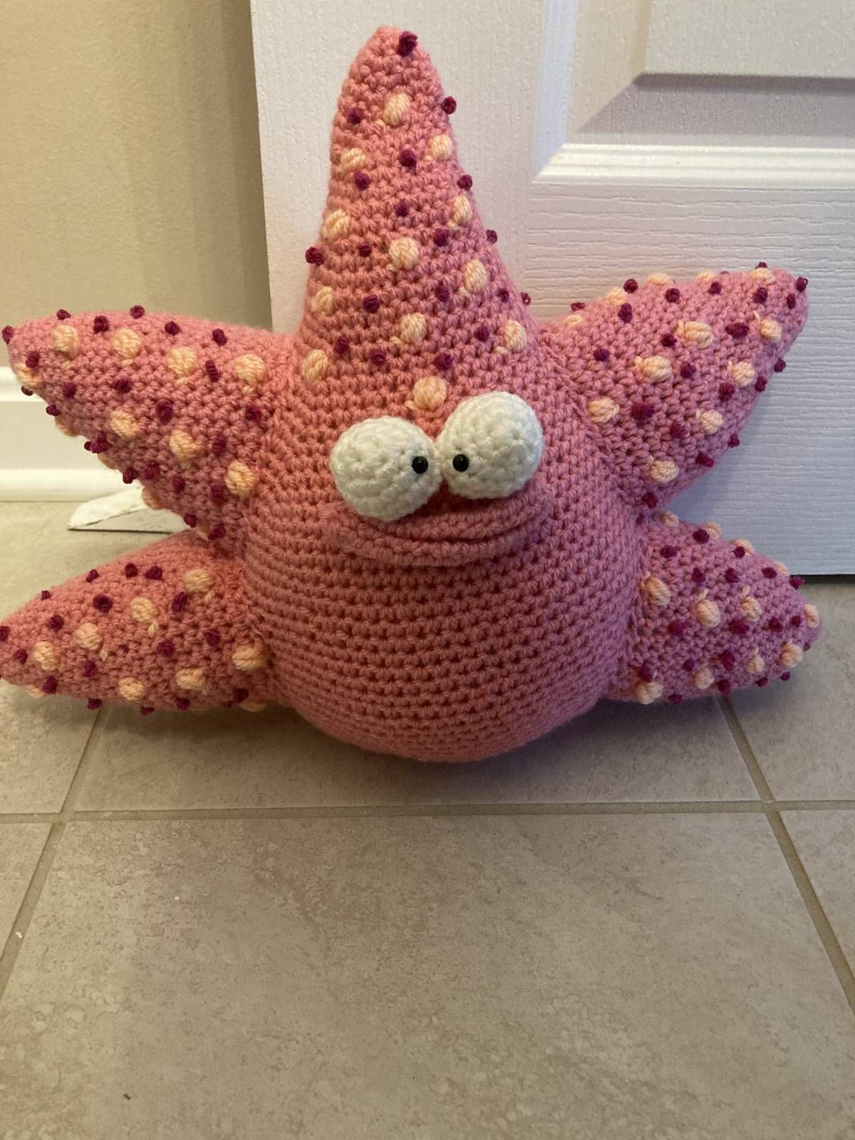 Amigurumi Starfish Crochet Pattern Review for Cottontail and Whiskers by Carla C