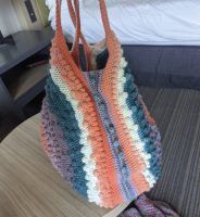 Beach Crochet Bag Pattern Review by Meghan Irby for Cottontail and Whiskers