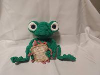 Crochet Amigurumi Frog Pattern Review by Sarah Ford for Cottontail Whiskers