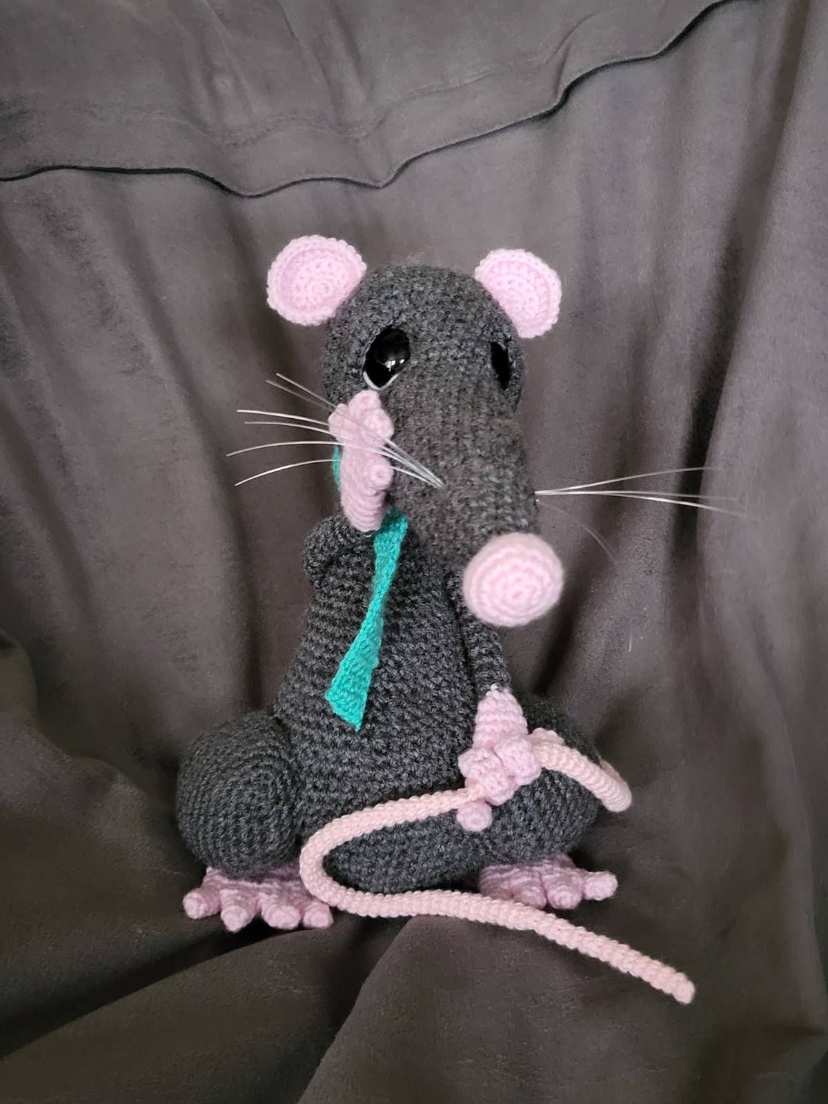 Crochet Rat Pattern Review by Leanne West for Cottontail Whiskers