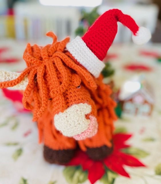 Crochet Santa Hat Pattern Review by Betsy Chastain for Cottontail Whiskers