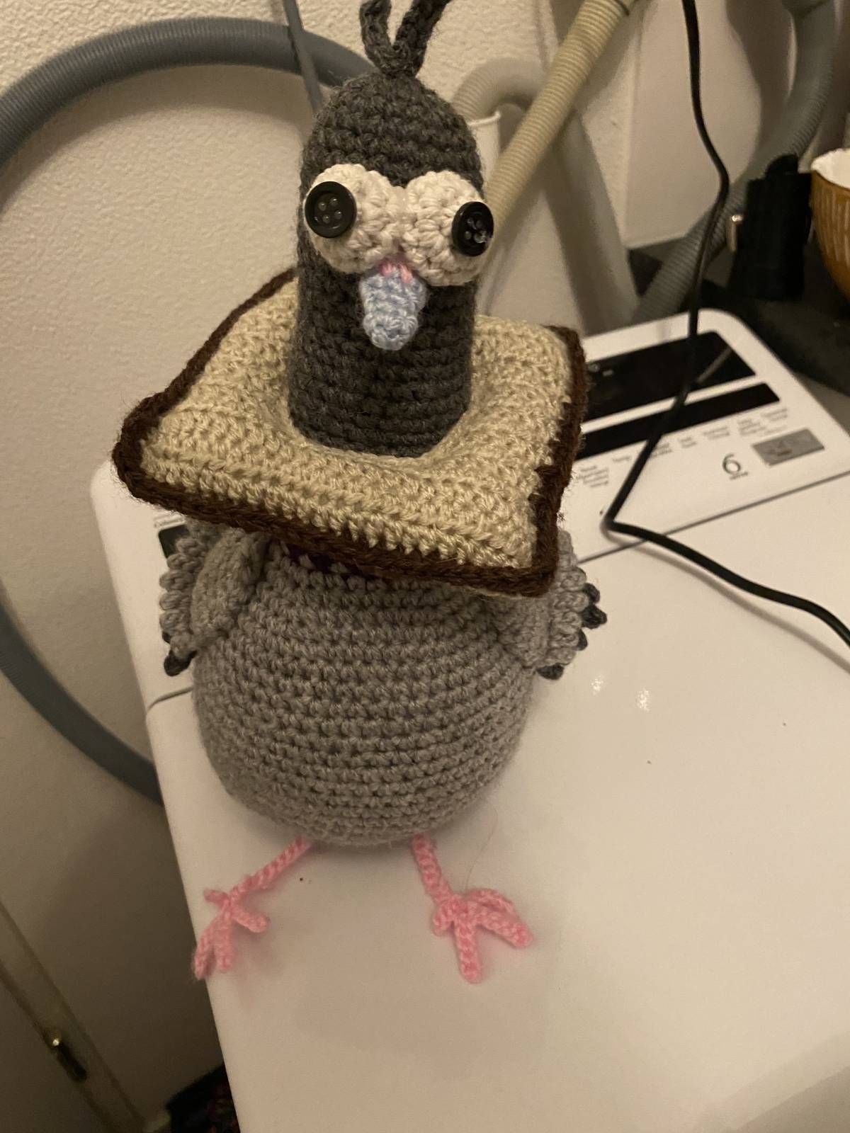 Pigeon Crochet Amigurumi Pattern Review by Ean Van der sman for Cottontail Whiskers