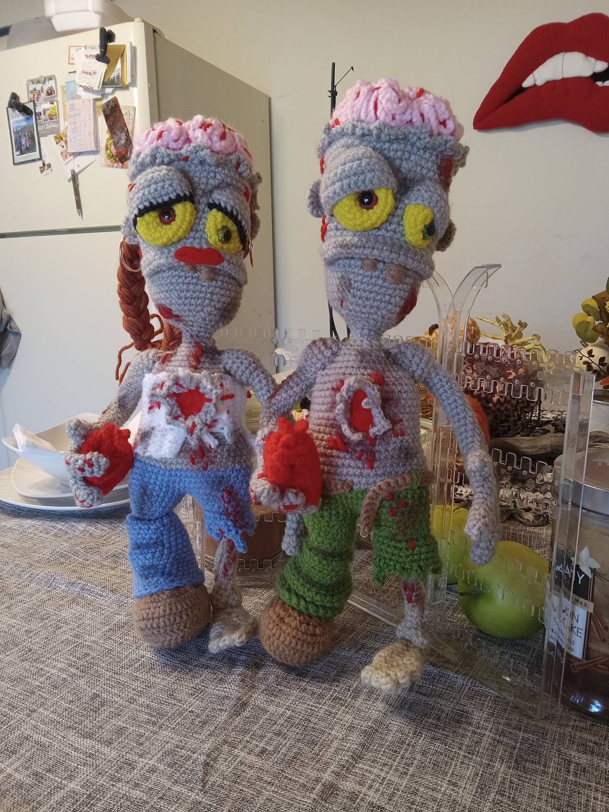 Valentine Zombies Crochet Amigurumi Pattern Review by Rachel Bolen for Cottontail Whiskers